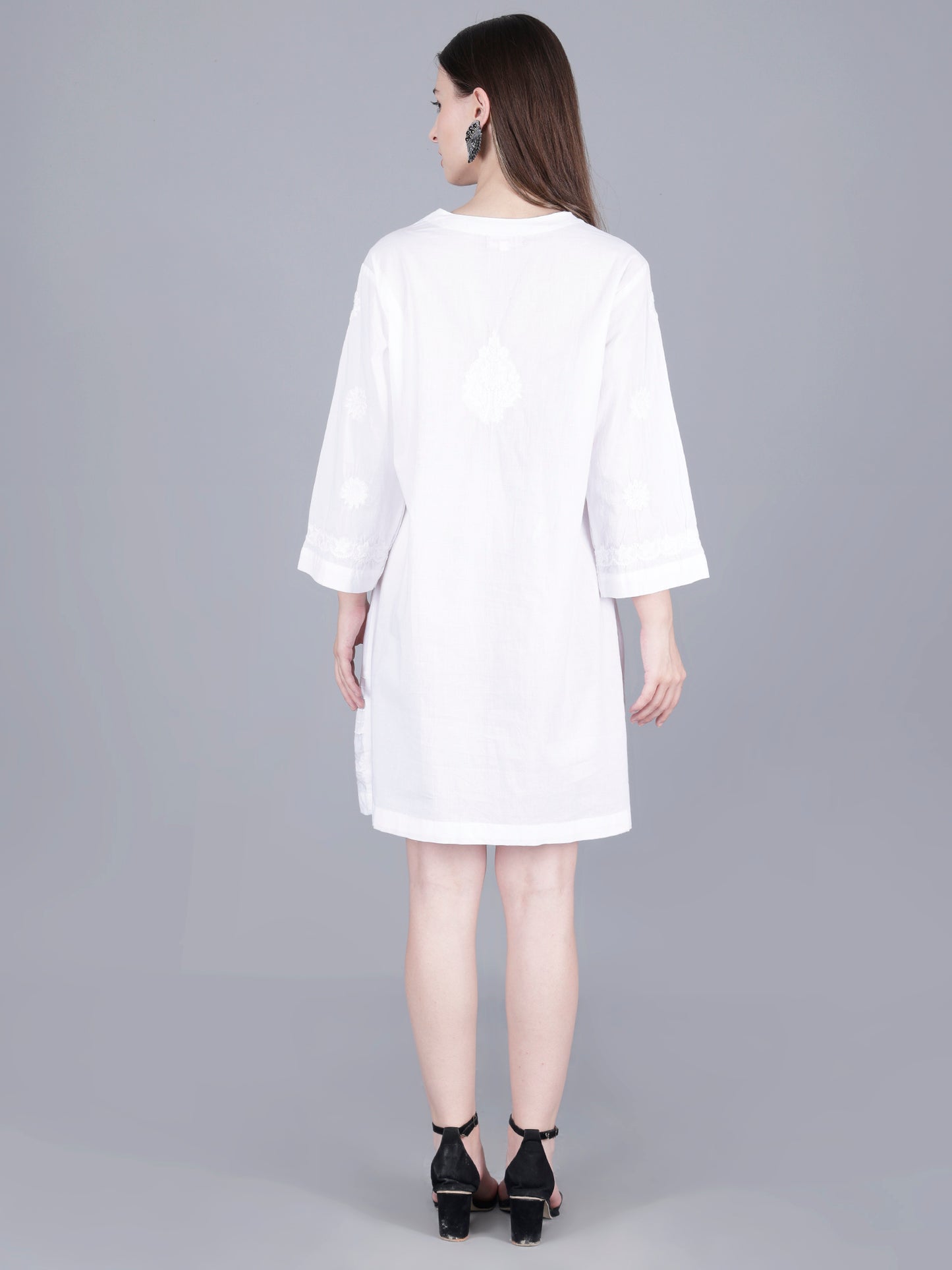Vestido corto bordado
